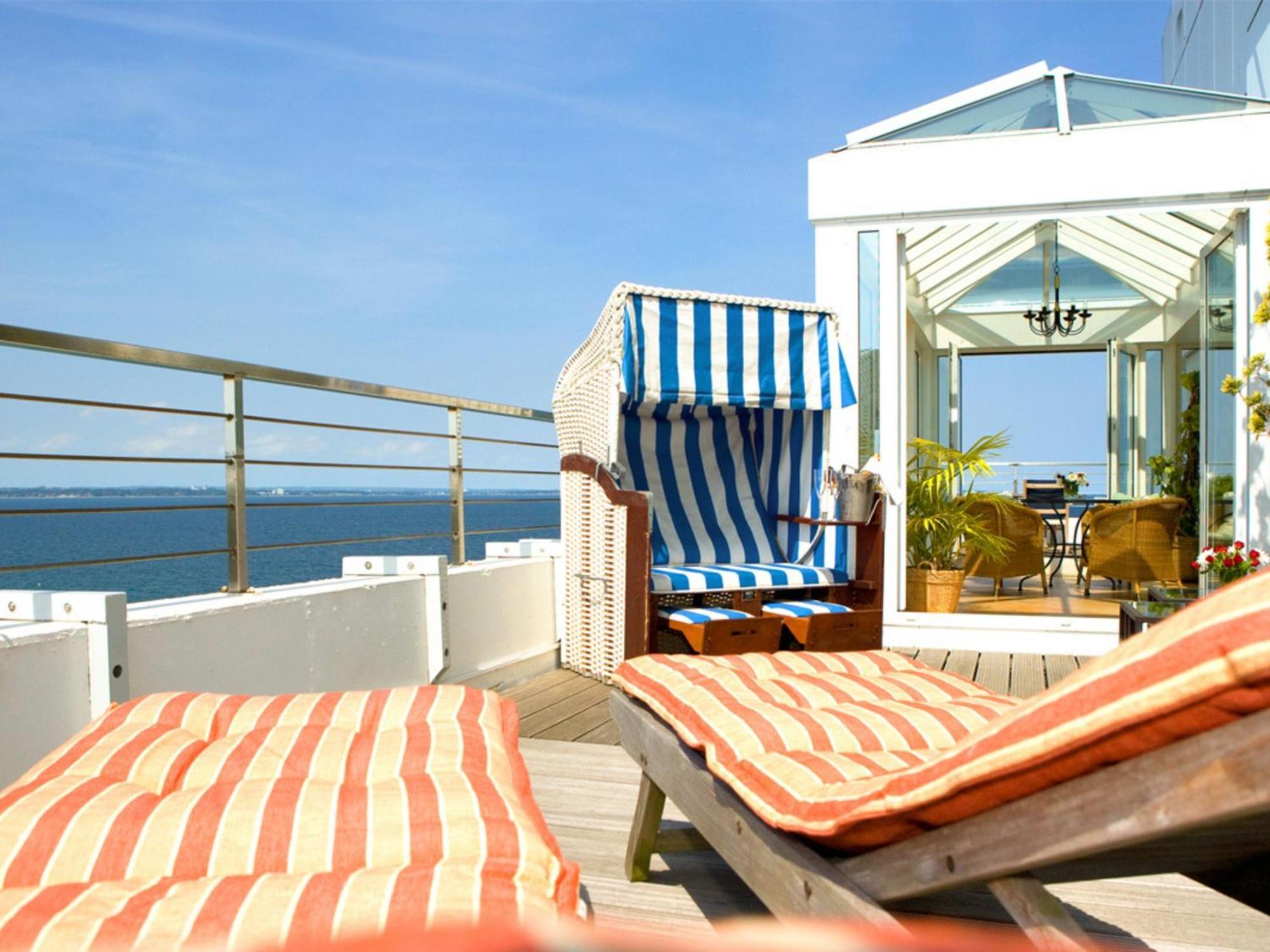 Grand Hotel Seeschloesschen Sea Retreat & Spa Timmendorfer Strand Exterior photo