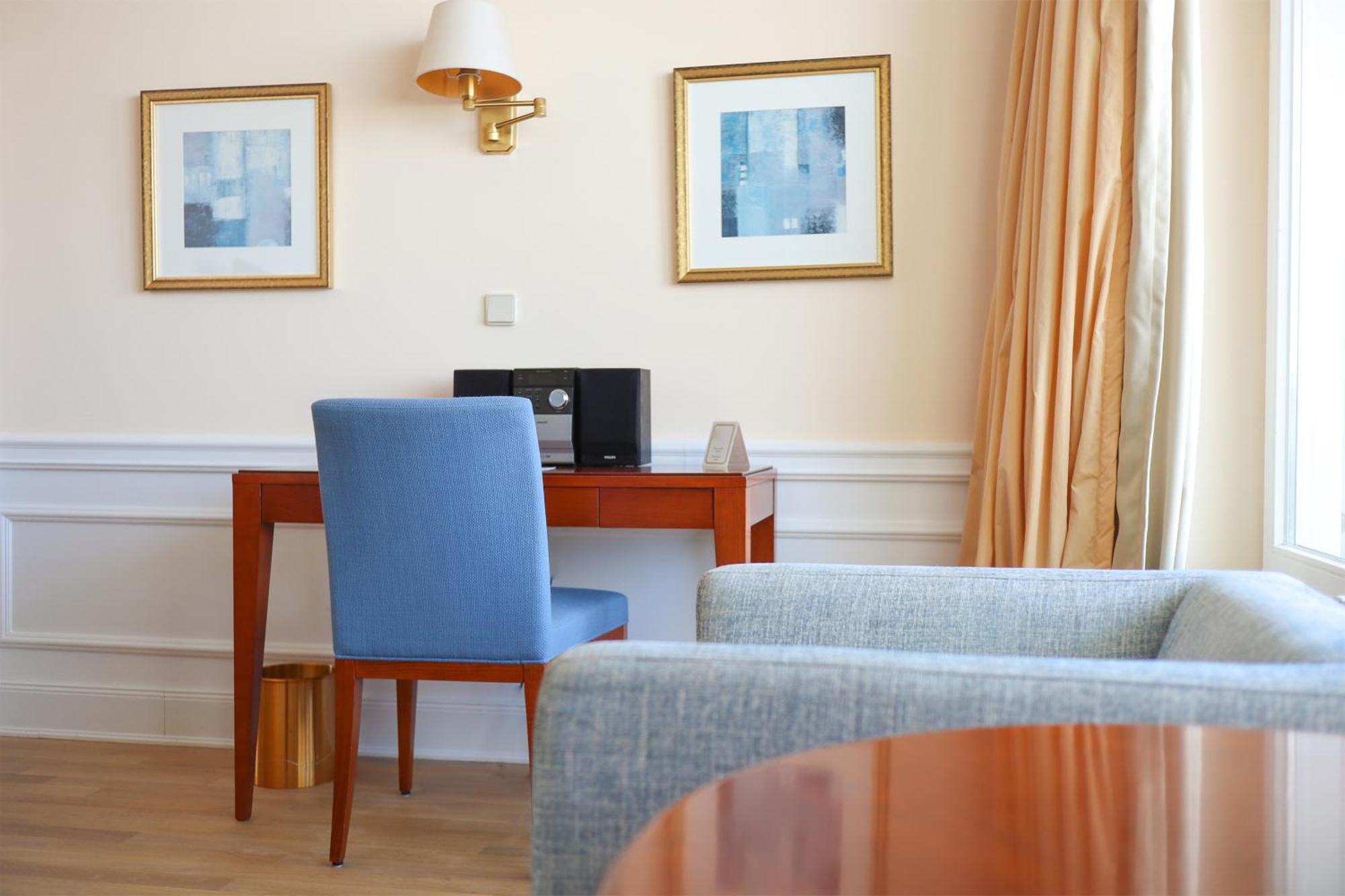 Grand Hotel Seeschloesschen Sea Retreat & Spa Timmendorfer Strand Room photo